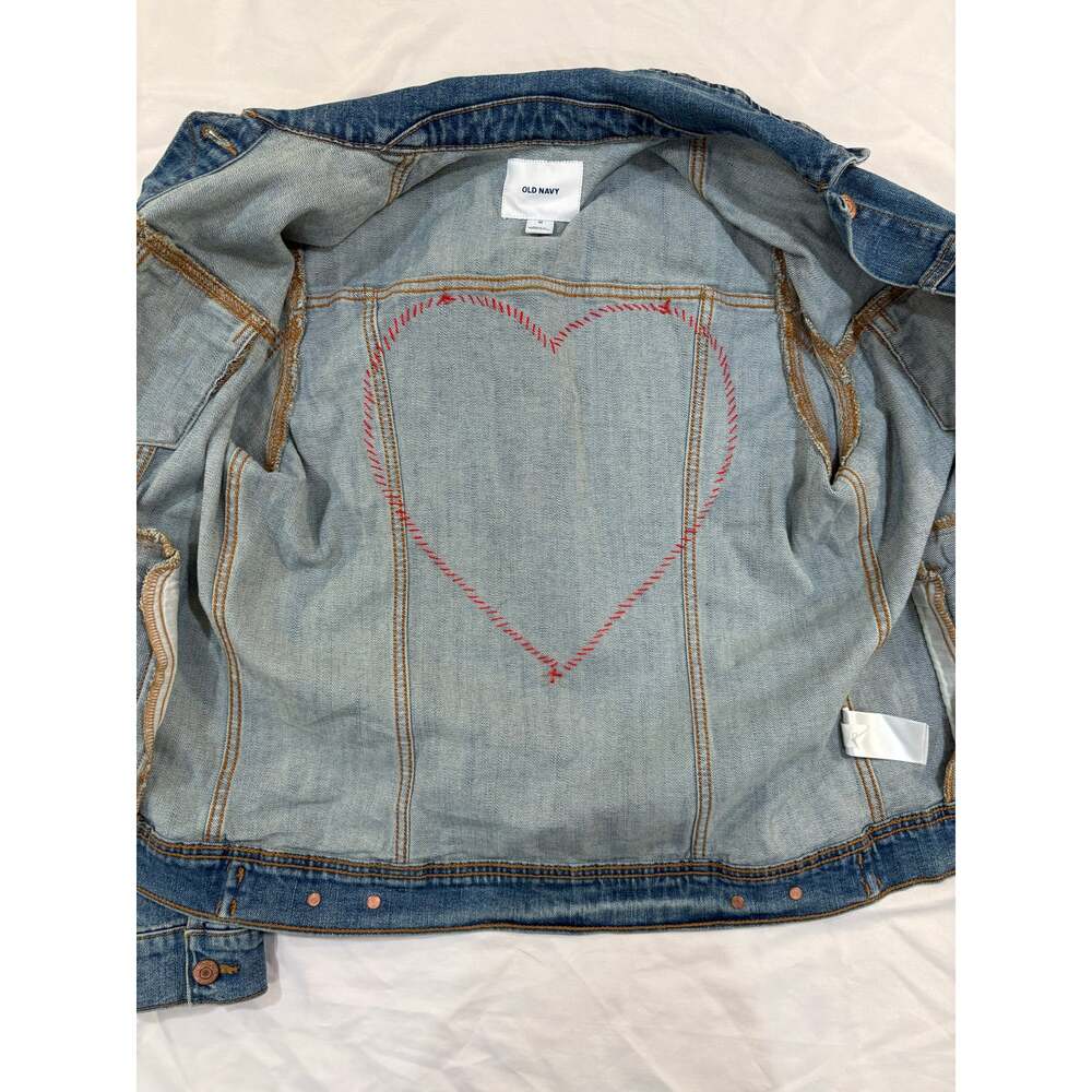 Denim Reworked Heart Patch Jean Jacket Size Medium - Picture 5 of 8